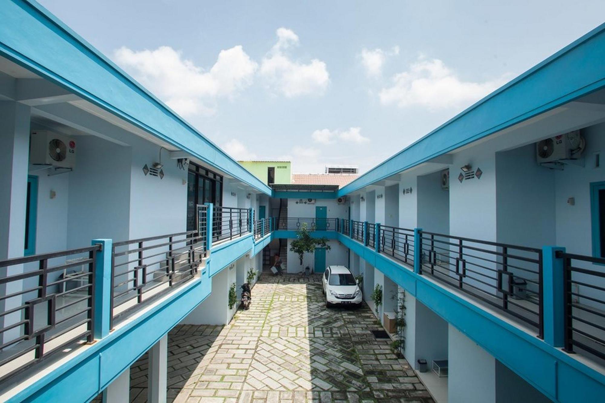 Reddoorz Syariah At Kartohardjo Madiun Hotel Luaran gambar