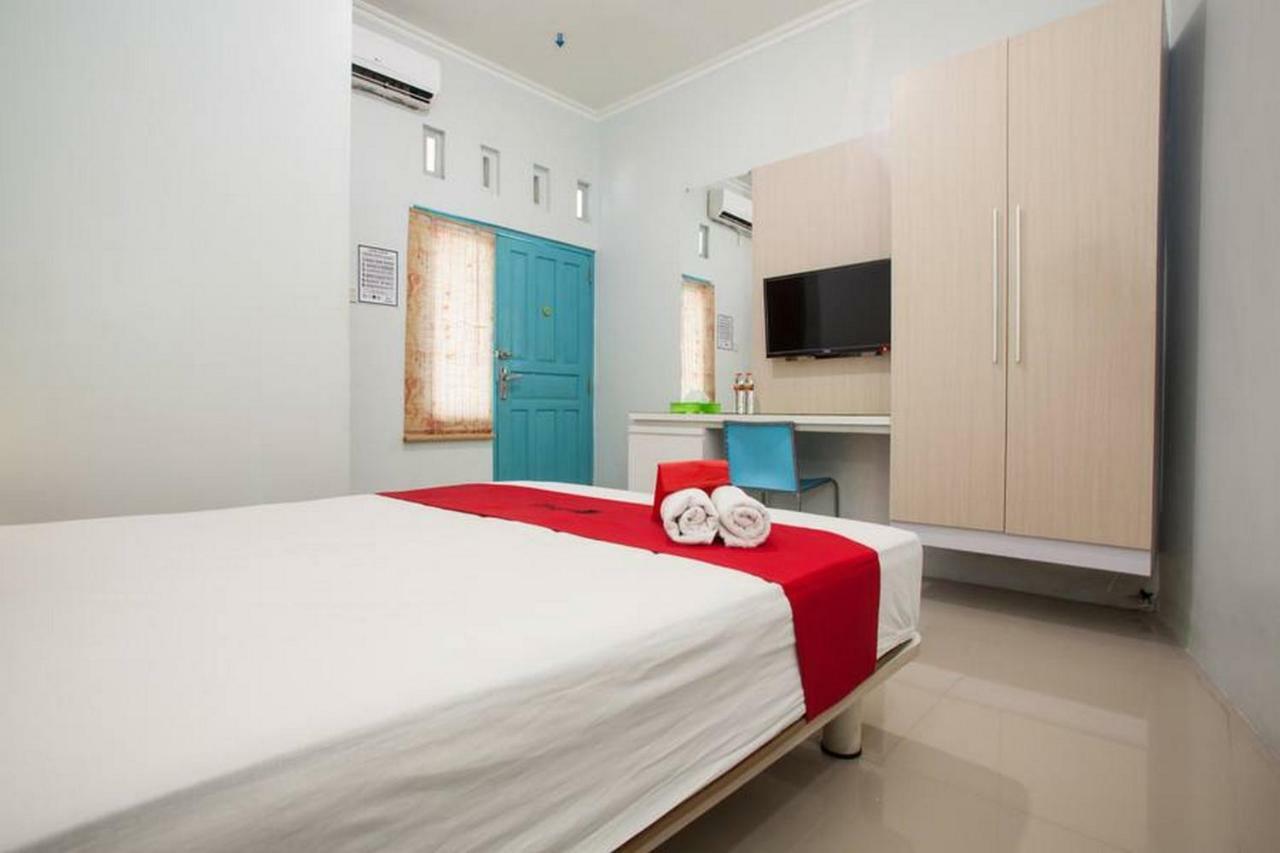 Reddoorz Syariah At Kartohardjo Madiun Hotel Luaran gambar